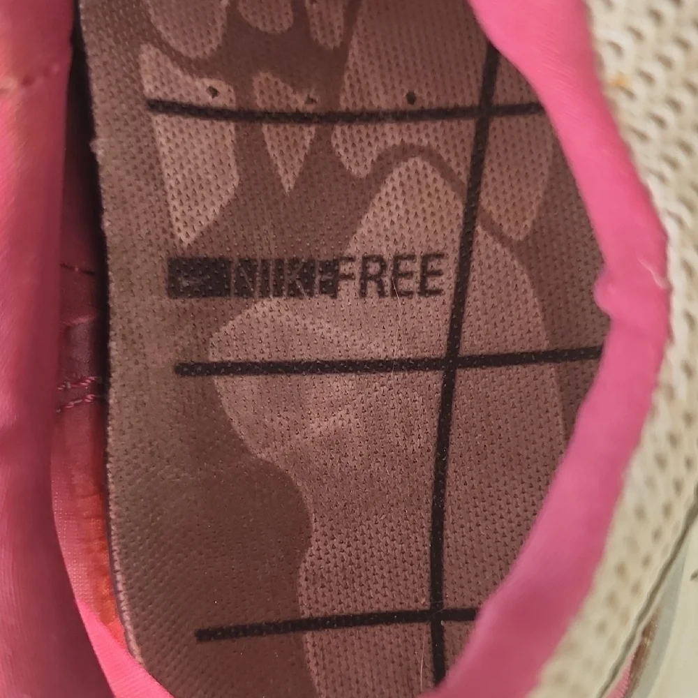 Nike Women's Gray and Pink Sneakers - Picture 6 of 12